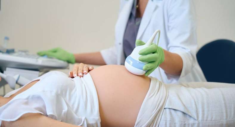 female gynecologist in Kandivali